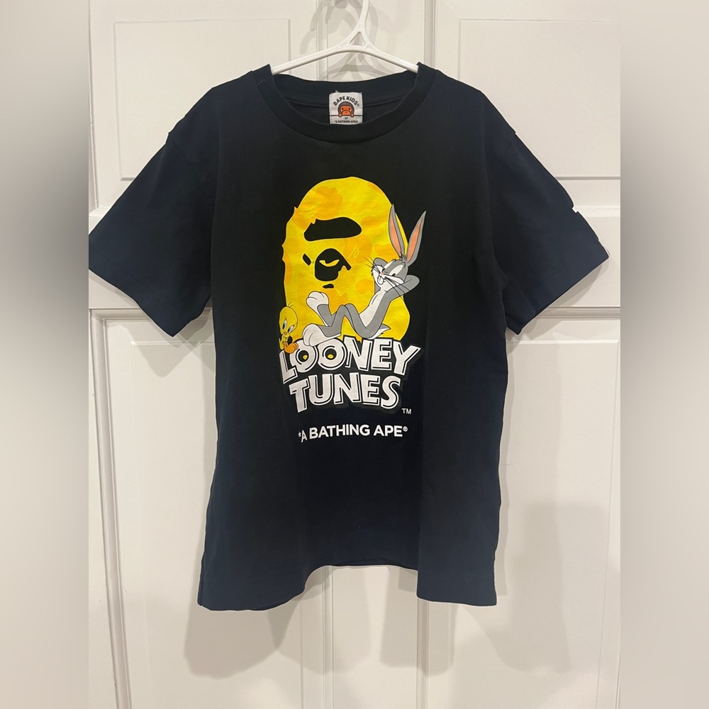 Bape kids Looney Toons Collab Tshirt. New! Size 130 (U.S. 5-6 yr). RARE!